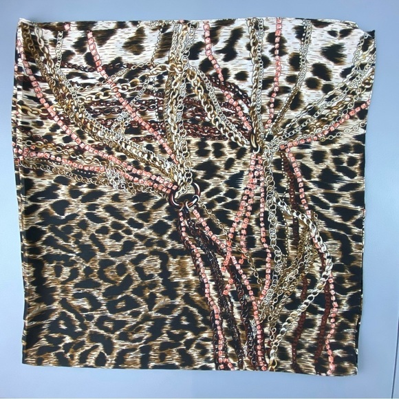 "COLLECTION 18" Multi-color SCARF Geometric Leopard Print 35x35 - Picture 2 of 6